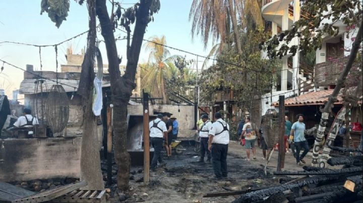 Incendio voraz en Punta Zicatela de Puerto Escondido fue provocado por cortocircuito