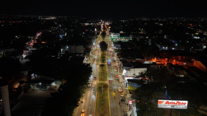¡Completamente iluminados! Así lucen los Senderos Seguros en Santa Cruz Xoxocotlán y San Andrés Huayápam
