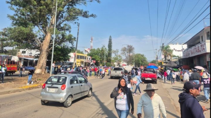 CNTE sube los decibeles de su paro indefinido y hoy miércoles 27 de mayo cierra carreteras y autopistas en OAXACA