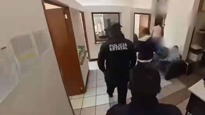 Fiscalía de OAXACA lleva ante el Ministerio Público al edil y policías de Mitla