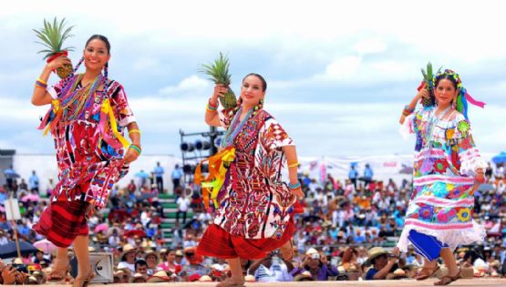 CNTE anuncia fechas y eventos de la Guelaguetza popular 2026 en OAXACA